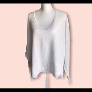 Free people Large white long sleeve raw hem top